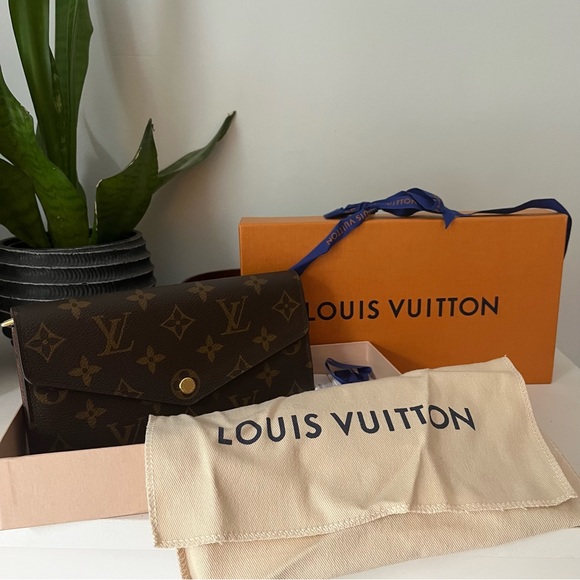 NWT Louis Vuitton M60531 Sarah Wallet Monogram with Brown Interior - Picture 6 of 9